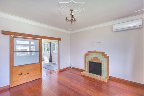 Photo of property in 29 Bristol Street, Levin, 5510