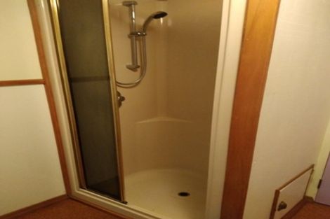 Photo of property in 92 Wyndham Road, Pinehaven, Upper Hutt, 5019