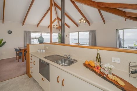 Photo of property in 76 Grange Road, Hahei, Whitianga, 3591