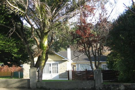 Photo of property in 24 Kamahi Street, Stokes Valley, Lower Hutt, 5019
