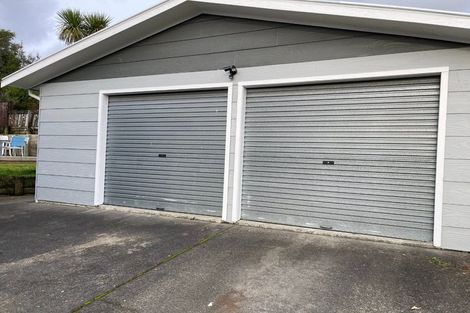 Photo of property in 13 Oaklands Grove, Clouston Park, Upper Hutt, 5018