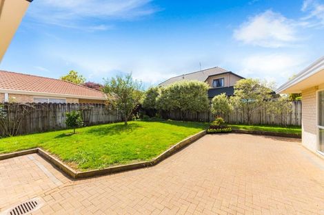 Photo of property in 20 Keswick Close, Northpark, Auckland, 2013