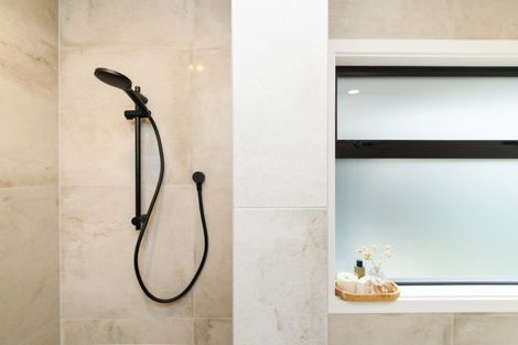 Photo of property in 24 Brightwater Terrace, Terrace End, Palmerston North, 4410