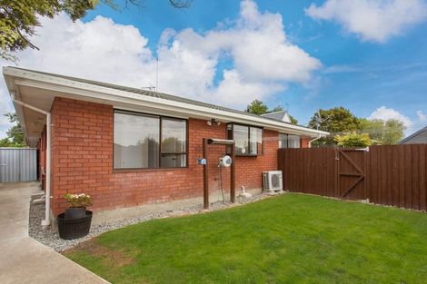 Photo of property in 1/39 Solomon Avenue, Redwood, Christchurch, 8051