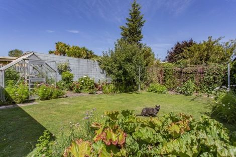 Photo of property in 4 Weston Place, Rangiora, 7400