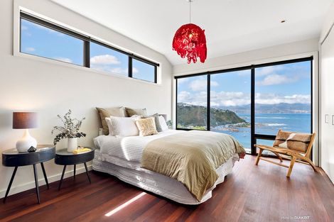 Photo of property in 31 Milne Terrace, Island Bay, Wellington, 6023