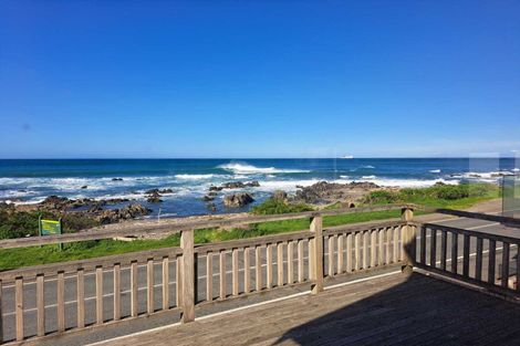 Photo of property in 158 Owhiro Bay Parade, Owhiro Bay, Wellington, 6023