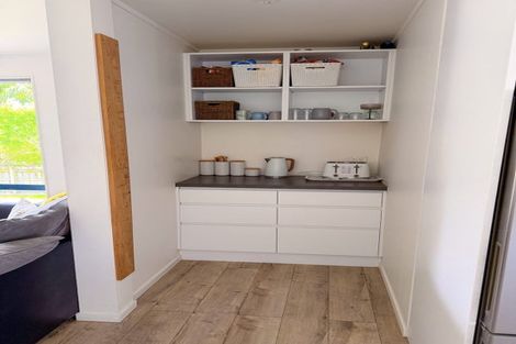 Photo of property in 33 Shearwater Street, One Tree Point, 0118