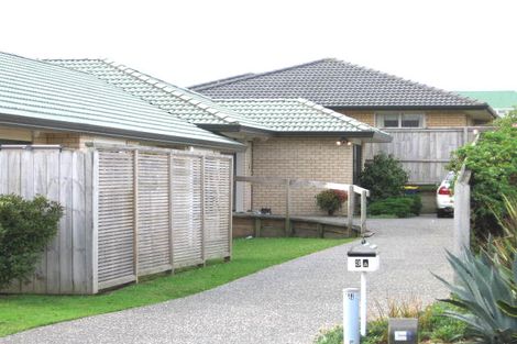Photo of property in 3 Roy Maloney Drive, Henderson, Auckland, 0612