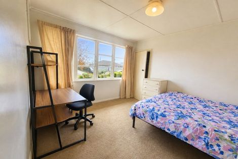 Photo of property in 18 Hillary Crescent, Upper Riccarton, Christchurch, 8041