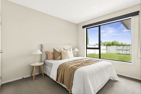 Photo of property in 5 Vosper Close, Leamington, Cambridge, 3432