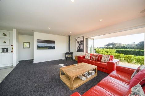 Photo of property in 737 Stoney Creek Road, Bunnythorpe, Palmerston North, 4470
