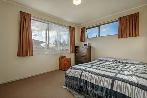 Photo of property in 9 Colonial Place, Kelvin Grove, Palmerston North, 4414