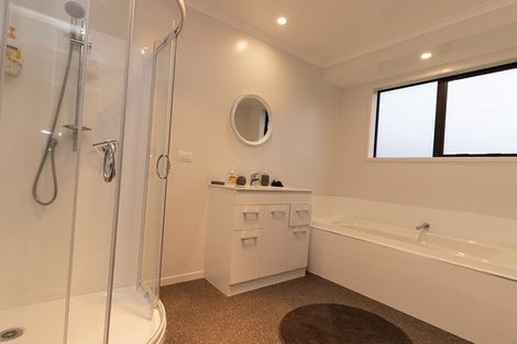 Photo of property in 22 Neil Street, Paeroa, 3600