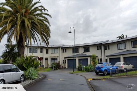 Photo of property in 28/2 Armoy Drive, East Tamaki, Auckland, 2016
