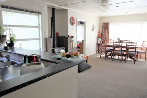 Photo of property in 3 George Street, Dannevirke, 4930