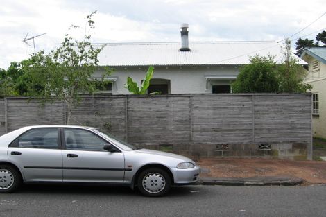 Photo of property in 27 West View Road, Westmere, Auckland, 1022
