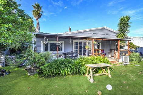 Photo of property in 6 Railway Road, Whakatu, Hastings, 4102
