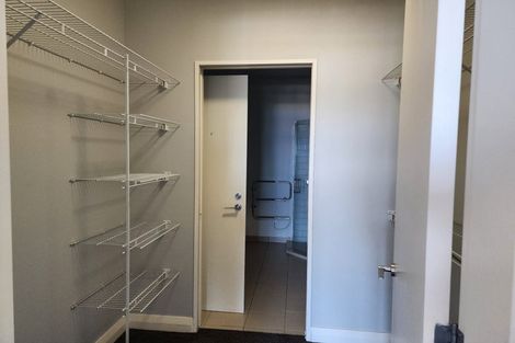 Photo of property in 20 Cameron Street, Kaiwharawhara, Wellington, 6035