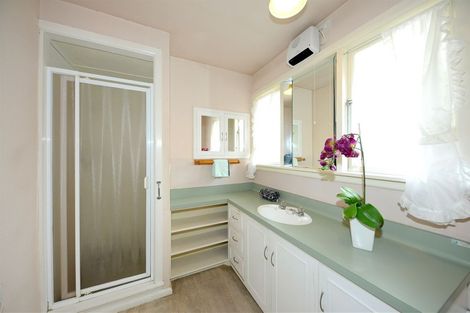 Photo of property in 34 Deepdale Street, Burnside, Christchurch, 8053