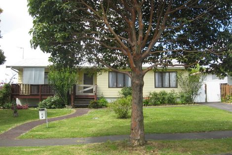 Photo of property in 4 Cottrell Place, Clendon Park, Auckland, 2103