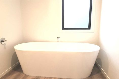 Photo of property in 16 Kinross Lane, Jacks Point, Queenstown, 9371