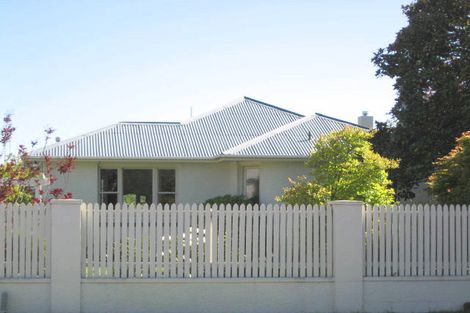 Photo of property in 43 Winters Road, Redwood, Christchurch, 8051