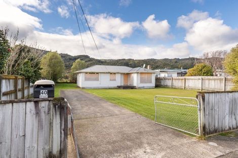 Photo of property in 40 Hyde Street, Wainuiomata, Lower Hutt, 5014