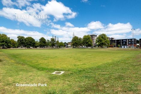 Photo of property in 102/165 Lake Road, Northcote, Auckland, 0627