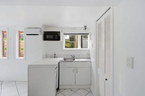 Photo of property in 15 Nairn Street, Mount Cook, Wellington, 6011
