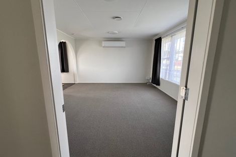 Photo of property in 71 Meadowvale Drive, Levin, 5510