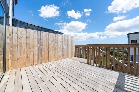 Photo of property in 11a Crestview Rise, Papakura, 2110