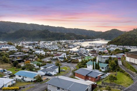 Photo of property in 29 Seaview Crescent, Picton, 7220