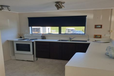 Photo of property in 42 Codlin Road, Waiuku, 2683
