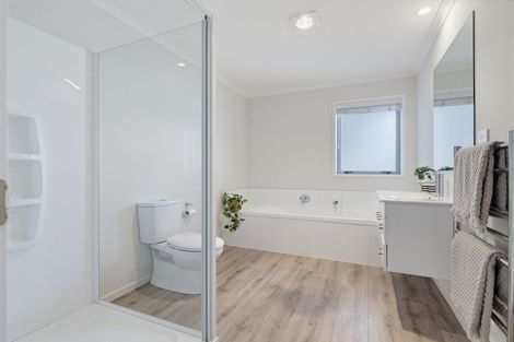 Photo of property in 47 Kotiate Street, Papamoa, 3118