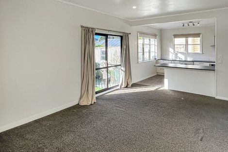 Photo of property in 79 Gribblehirst Road, Sandringham, Auckland, 1025