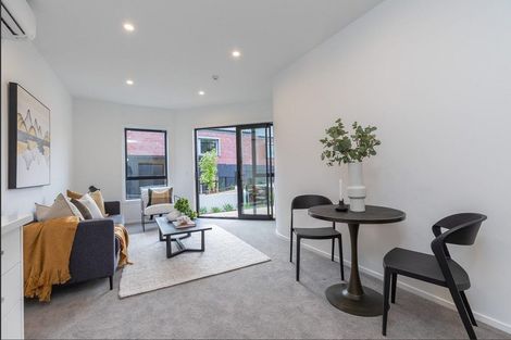 Photo of property in 1 Oakley Avenue, Claudelands, Hamilton, 3214