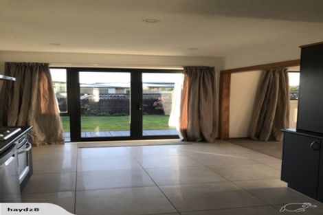 Photo of property in 1/5 Rhyl Place, Bryndwr, Christchurch, 8053