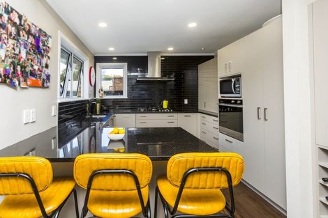 Photo of property in 23 Sunbrae Drive, Silverstream, Upper Hutt, 5019