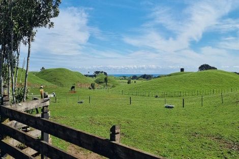 Photo of property in 282 Warea Road, Warea, New Plymouth, 4381