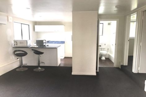 Photo of property in 1/30 Chislehurst Street, Henderson, Auckland, 0612