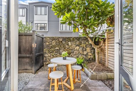 Photo of property in 16 Dovedale Place, Parnell, Auckland, 1010