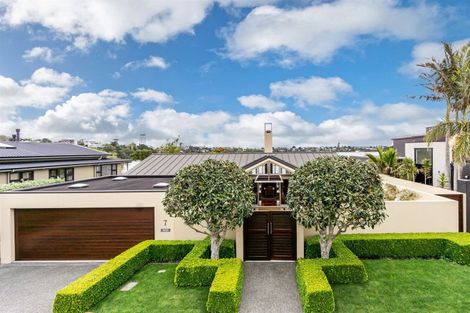 Photo of property in 7 Eric Price Avenue, Takapuna, Auckland, 0620