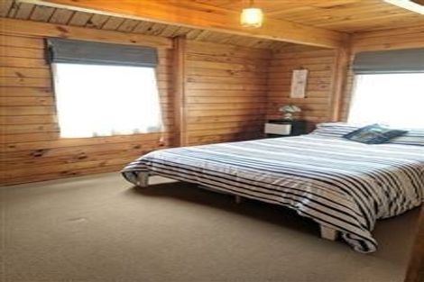 Photo of property in 2/7 Fernbird Place, Massey, Auckland, 0614