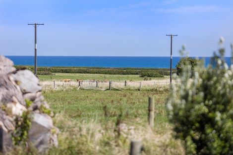 Photo of property in 246 Stent Road, Warea, New Plymouth, 4381