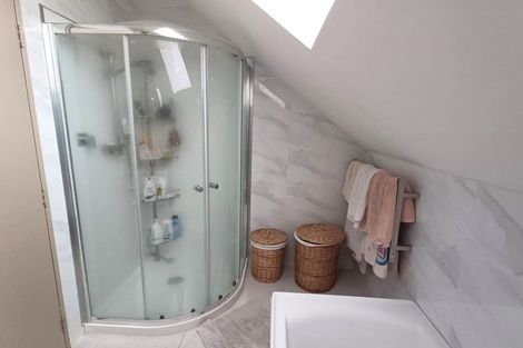 Photo of property in 10/37 Fields Parade, Oteha, Auckland, 0632