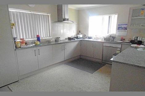 Photo of property in 2 Tavua Lane, Ranui, Auckland, 0612