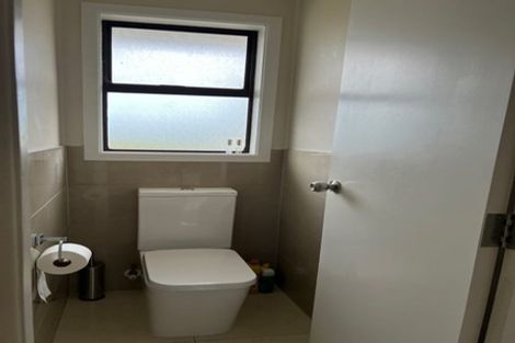 Photo of property in 17 Bradbury Road, Botany Downs, Auckland, 2010