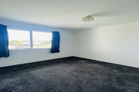 Photo of property in 90 Oriel Avenue, Tawa, Wellington, 5028