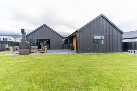 Photo of property in 44 Stratford Drive, Mount Pisa, Cromwell, 9383